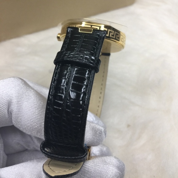 🔥VERSACE Watch - Picture 9 of 17